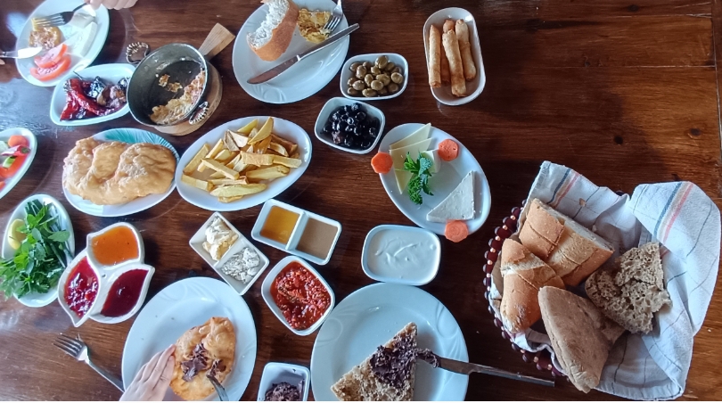 TABİAT ANA KAHVALTI BAHÇESİ — fotoğraf 2