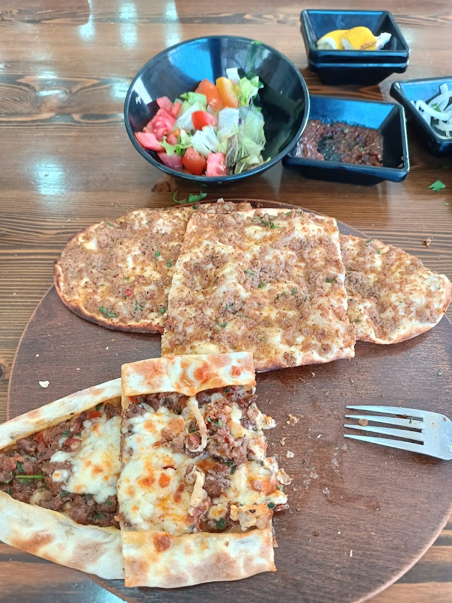 Tabier Lahmacun Pide & Kebap Salonu — fotoğraf 2