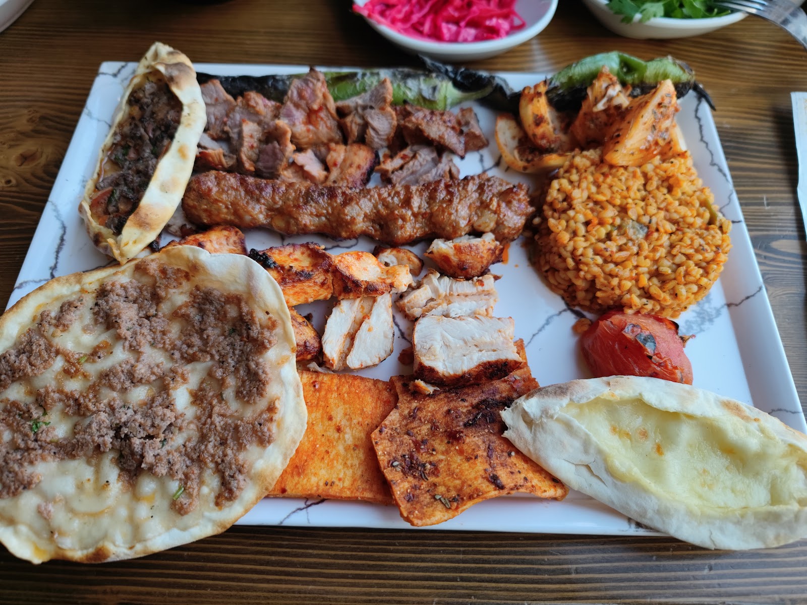 Tabier Lahmacun Pide & Kebap Salonu — fotoğraf 5