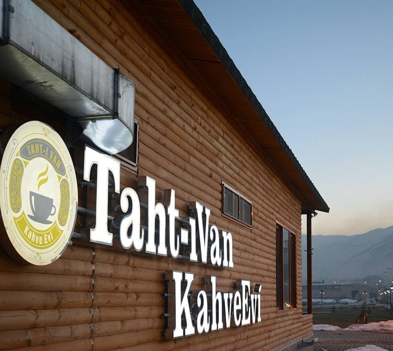 Taht-ı Van Kahve Evi — fotoğraf 7