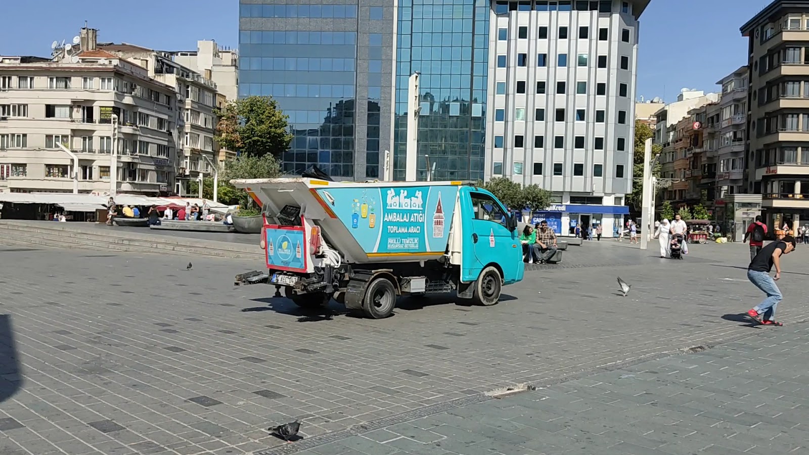 Taksim Meydanı — fotoğraf 3