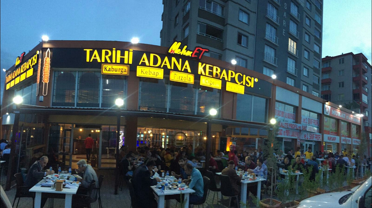 Tarihi Adana Kebapçısı Mehmet — fotoğraf