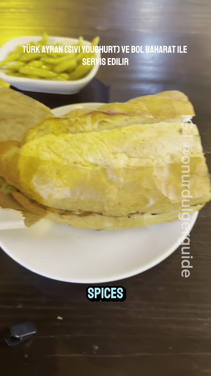 Tarihi Akhisar Köftecisi & Kokoreç & Et Döner — photo 3