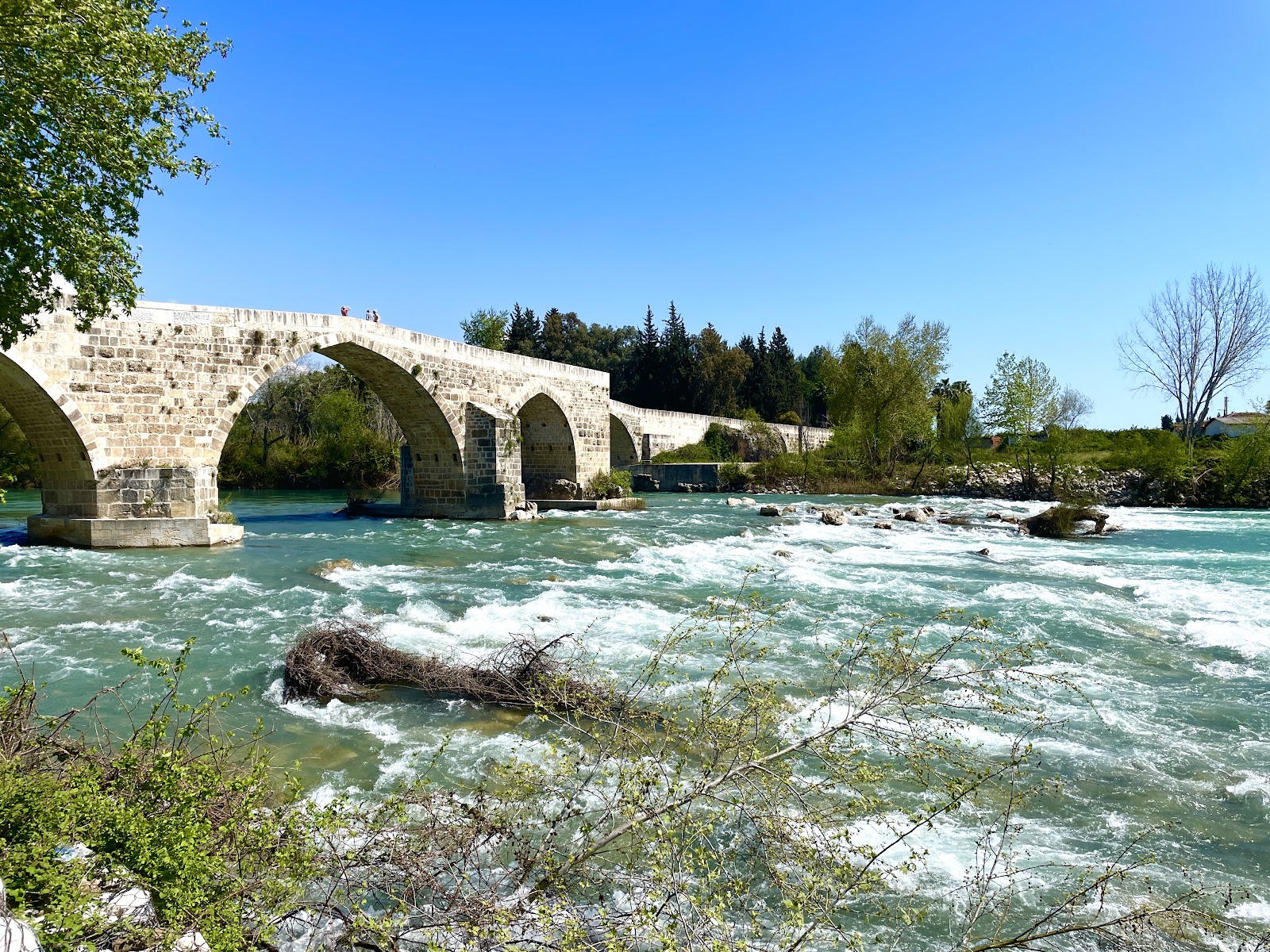 Tarihi Aspendos Köprüsü — fotoğraf 2