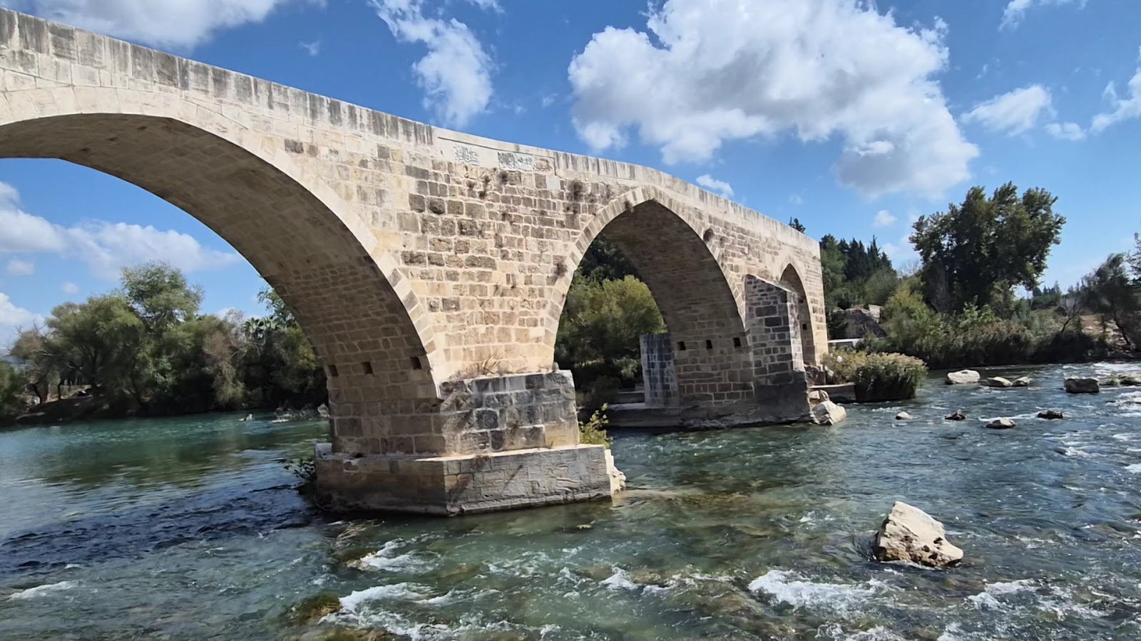 Tarihi Aspendos Köprüsü — fotoğraf 3