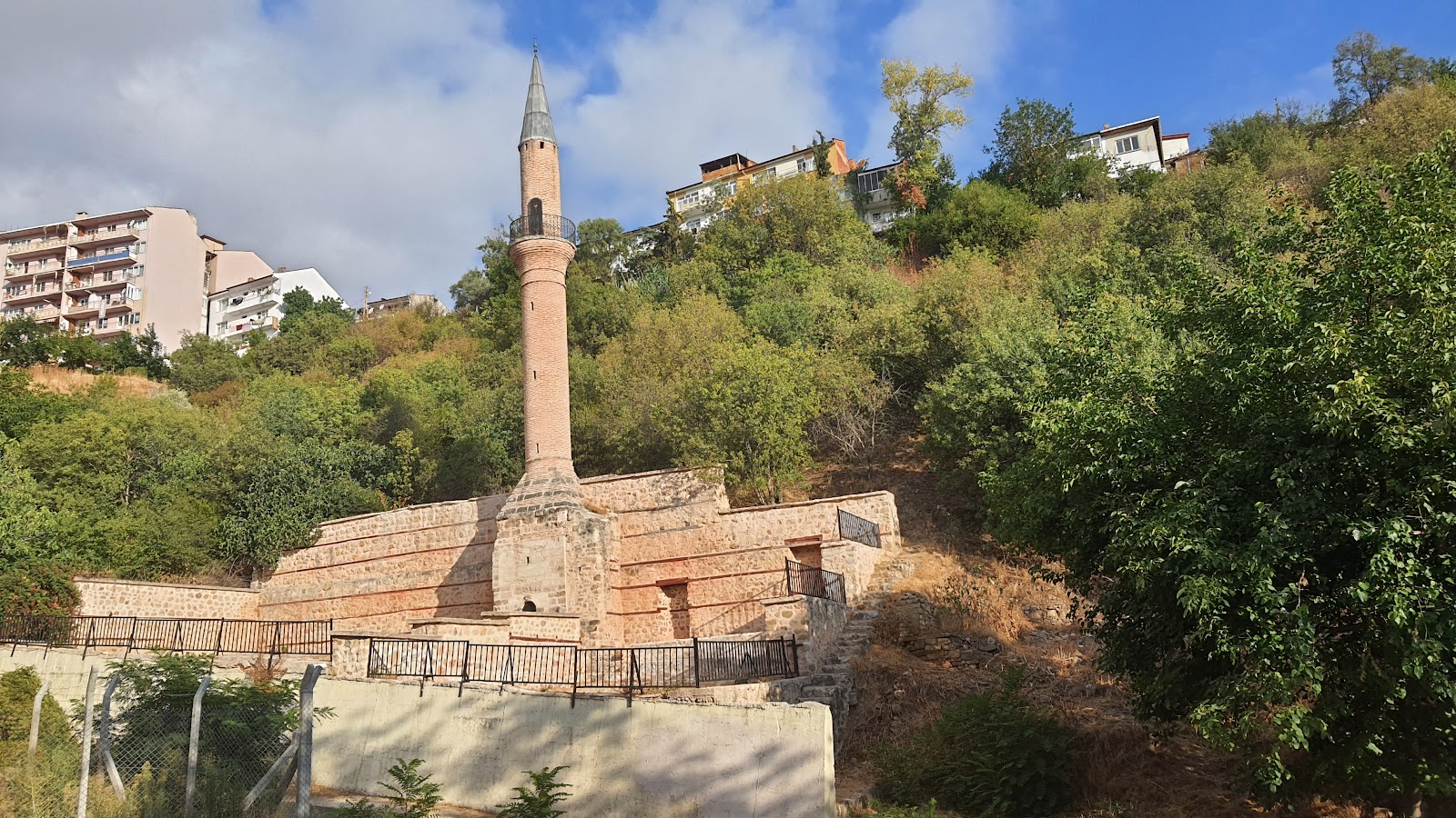 Tarihi Bilecik Camisi