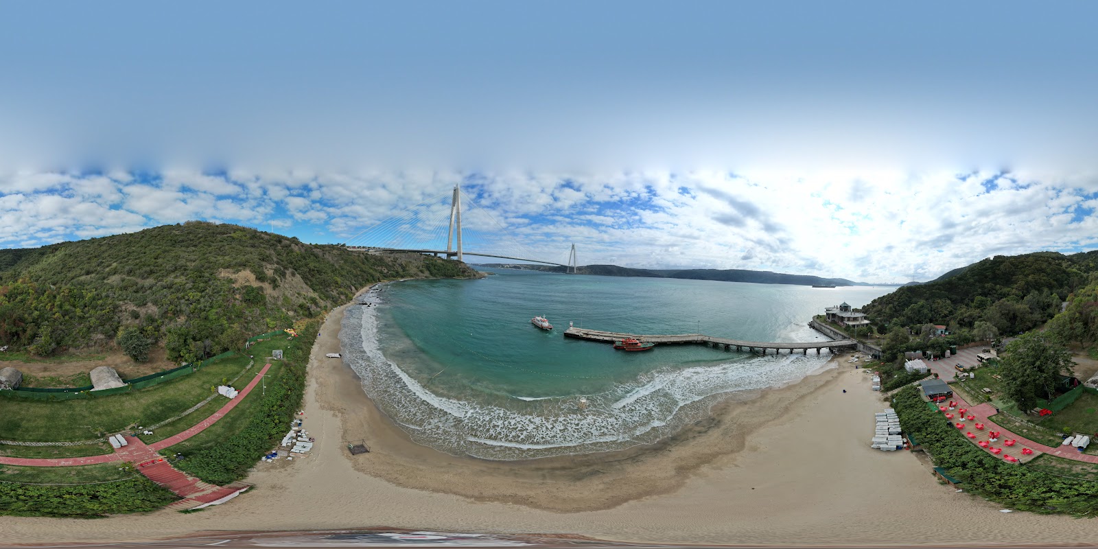 Tarihi Büyük Liman Plajı — fotoğraf 4