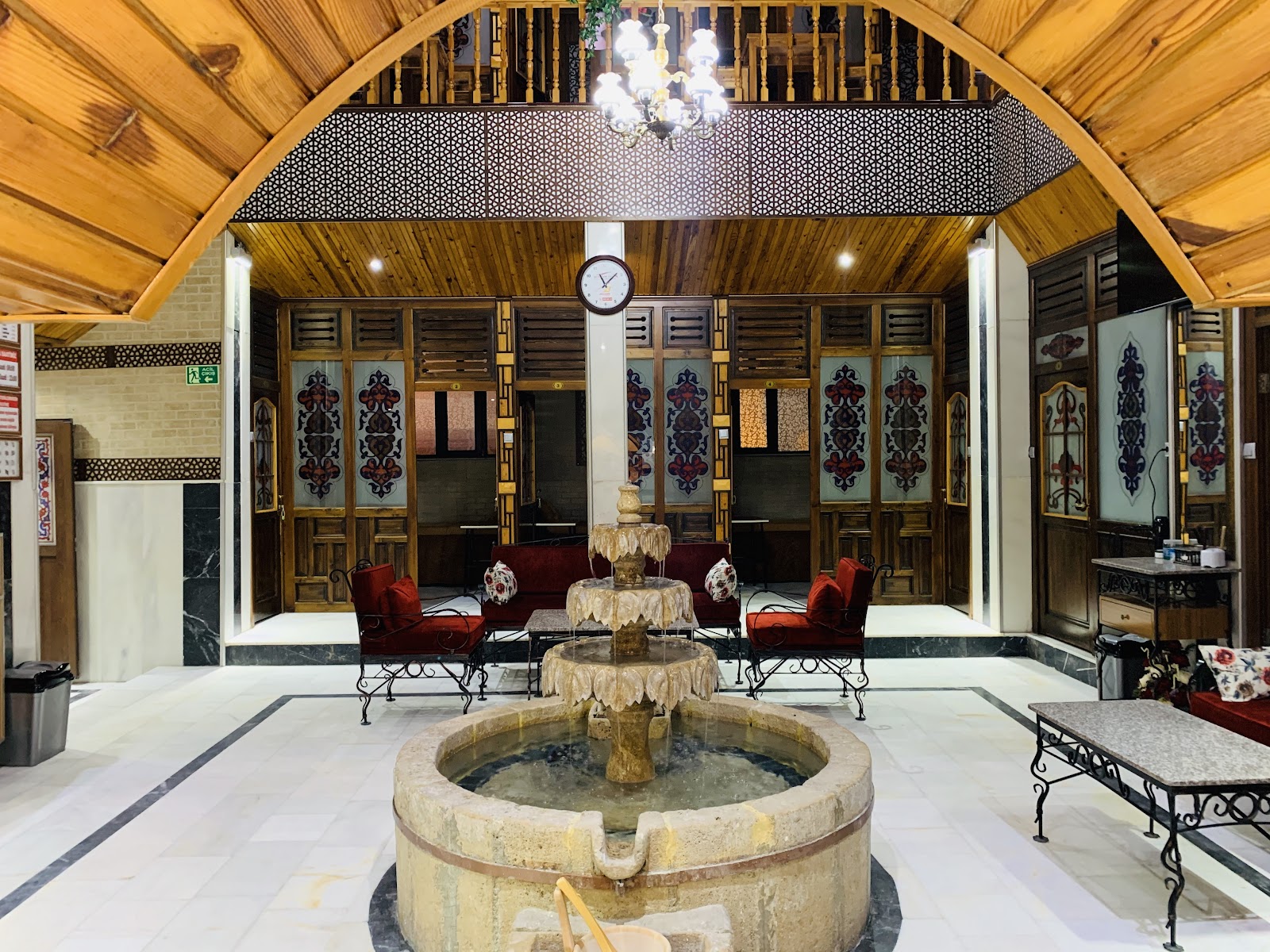 Tarihi Çarşı Hamamı — fotoğraf 2