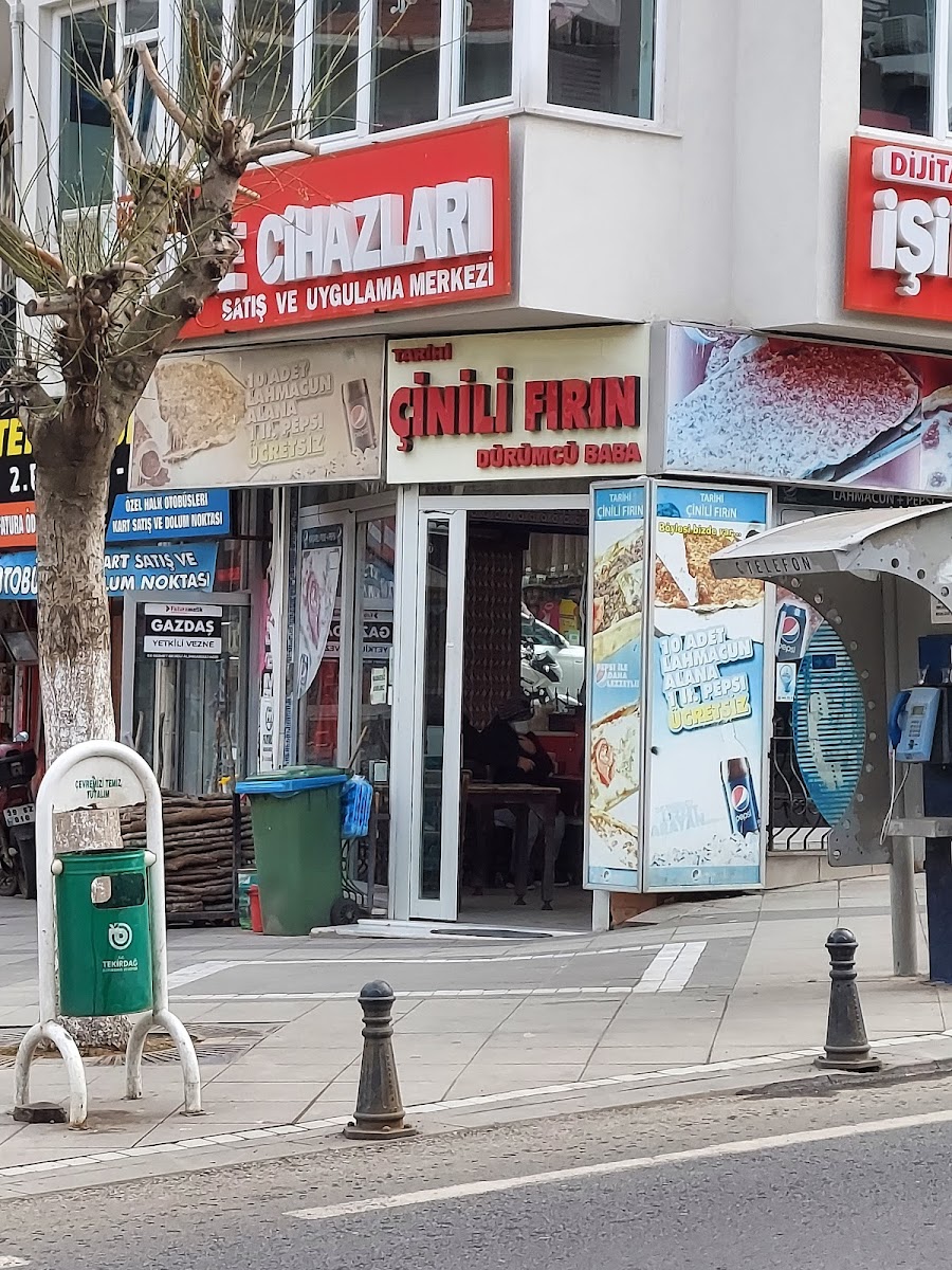 Tarihi Çinili Fırın Dürümcü Baba-Lahmacun — fotoğraf