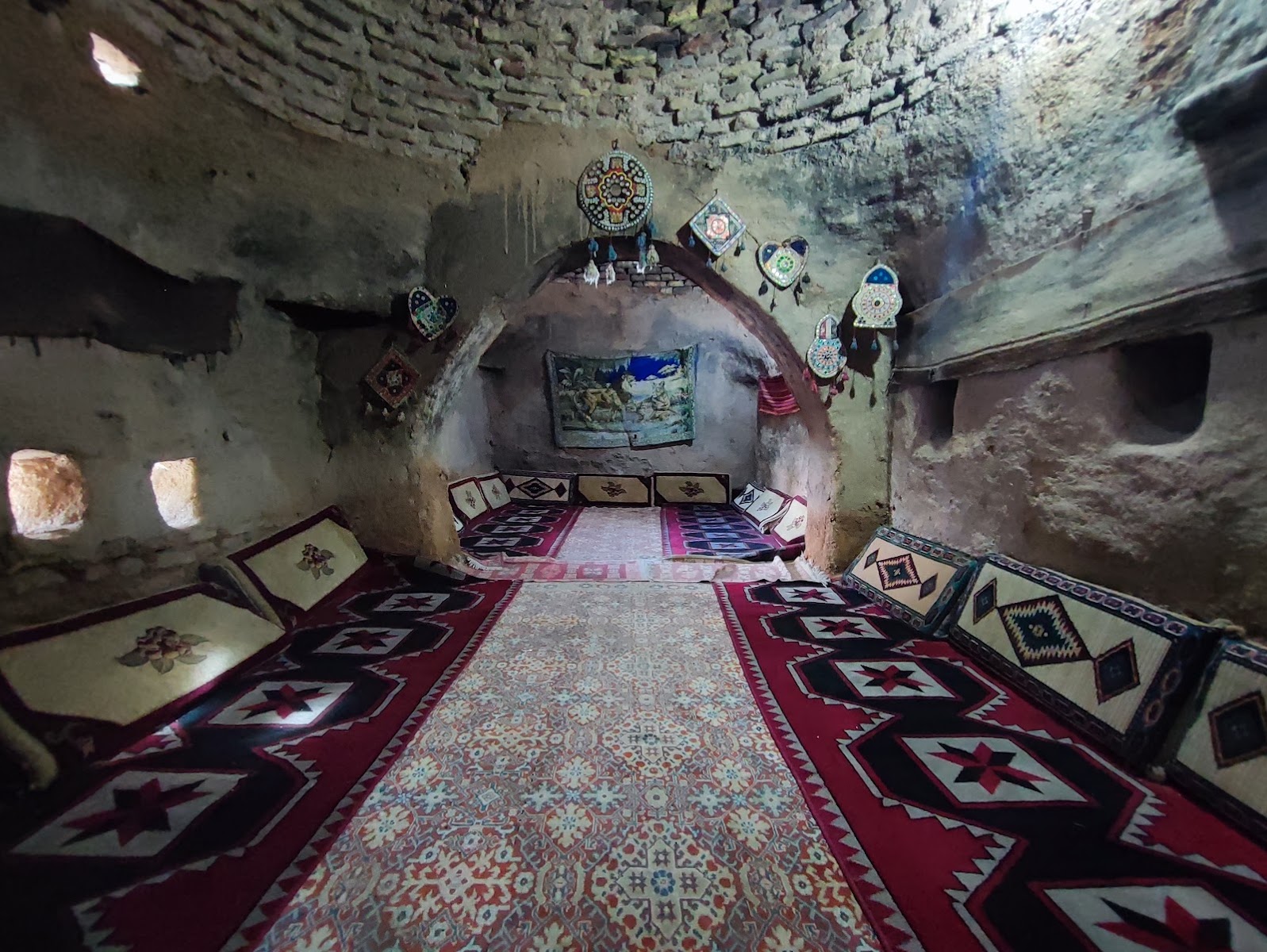 TARIHI KÜMBET EVi — fotoğraf