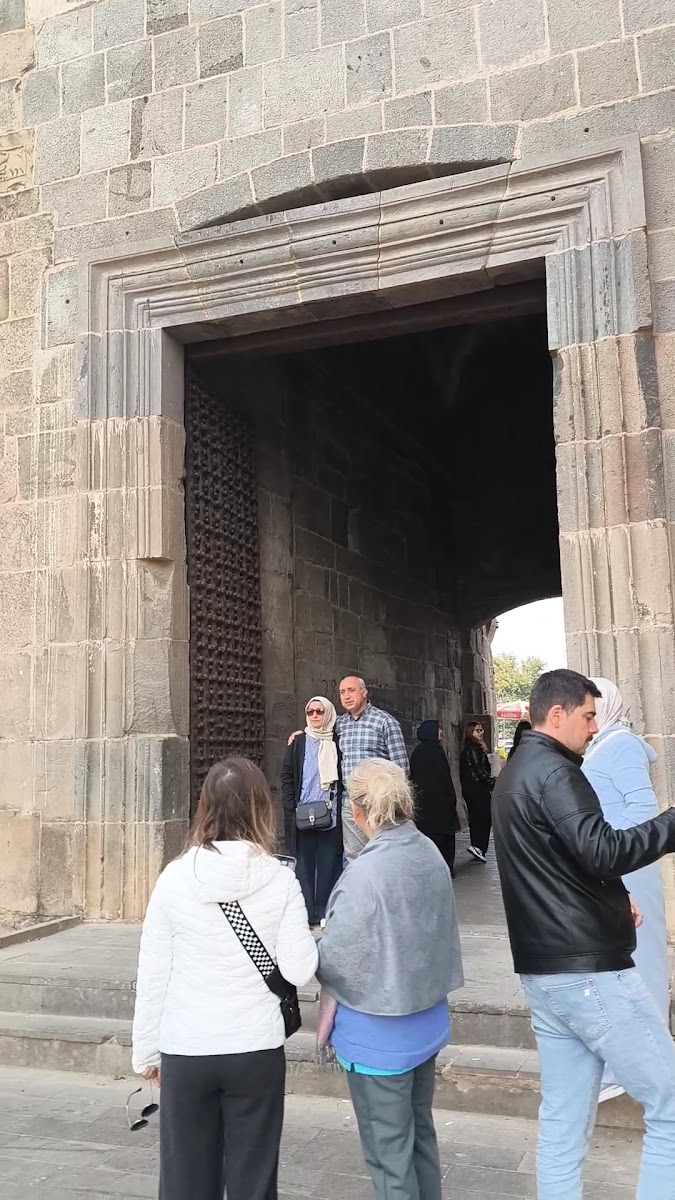 Tarihi Mardin Kapı — fotoğraf 3