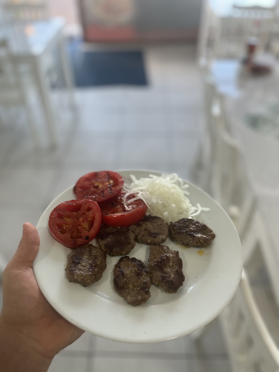 Tarihi Meşhur Yalı Köftecisi — photo 3