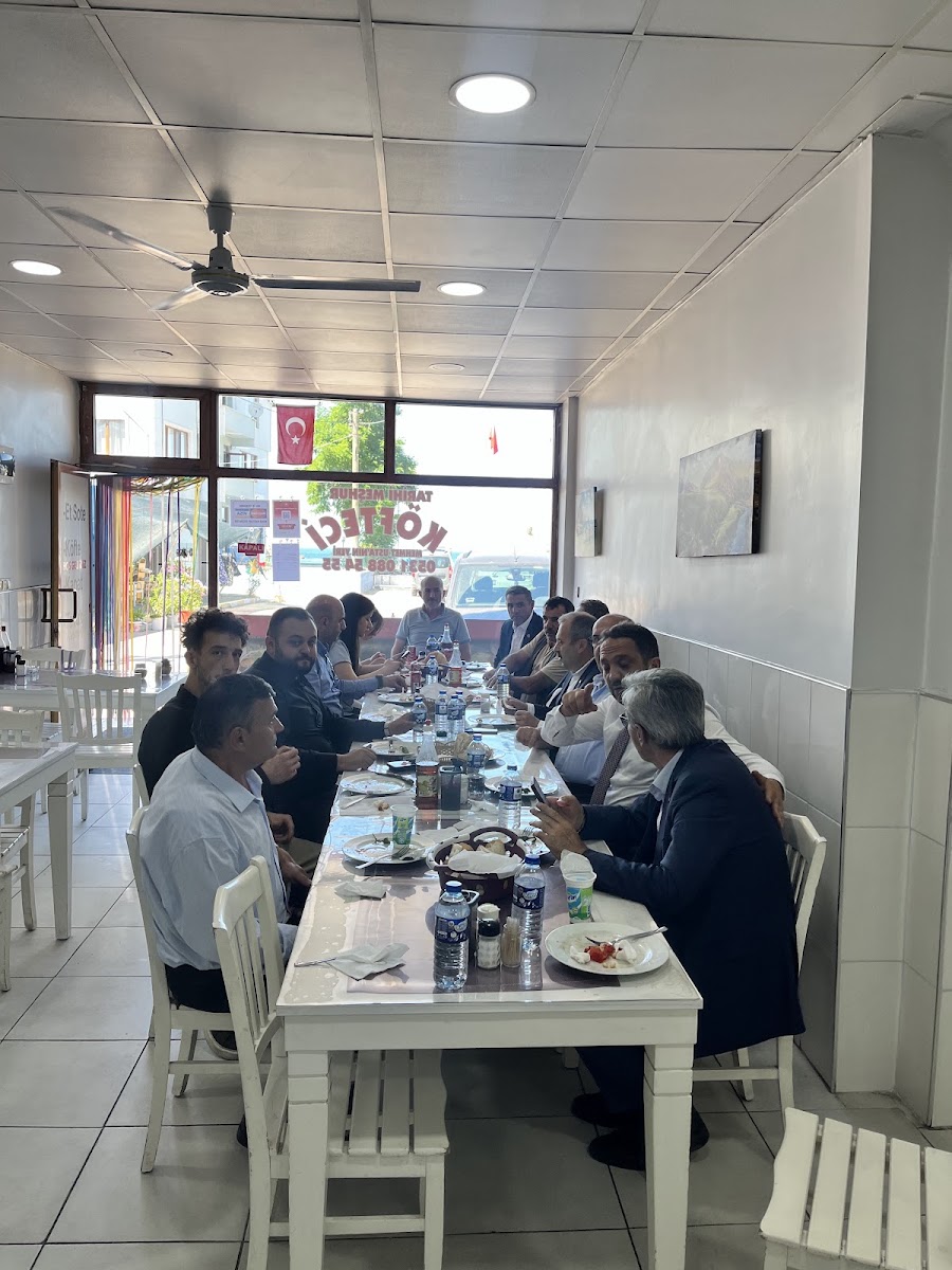 Tarihi Meşhur Yalı Köftecisi — photo 3