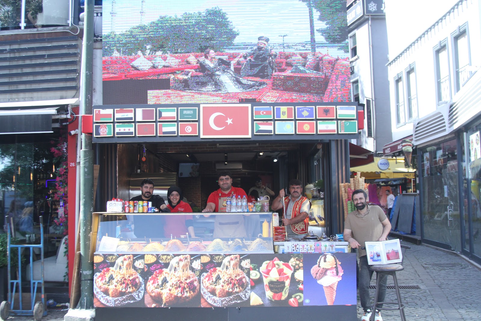 Tarihi Ortaköy Kumpircisi — photo 2