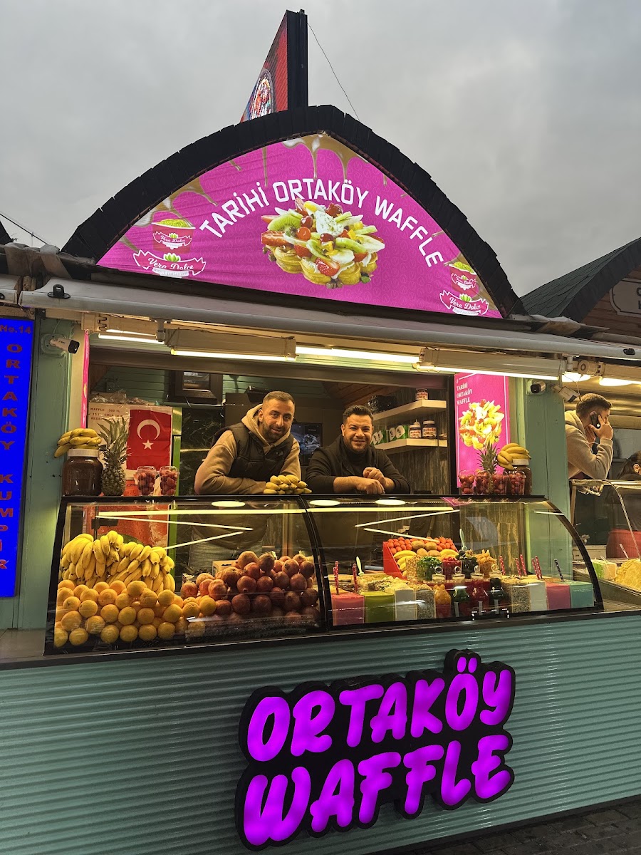 Tarihi ortaköy waffle — photo 8
