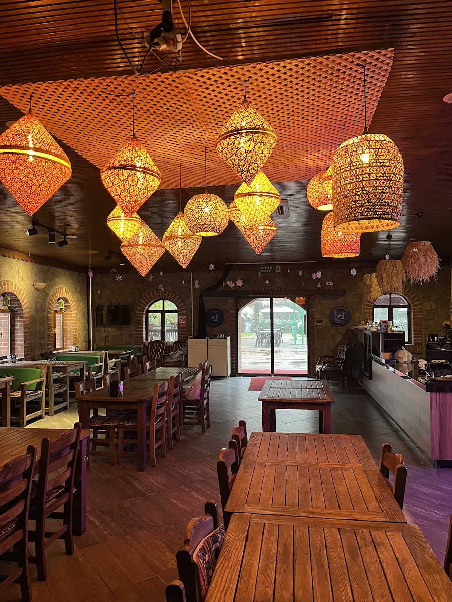 Taş Kafe — fotoğraf