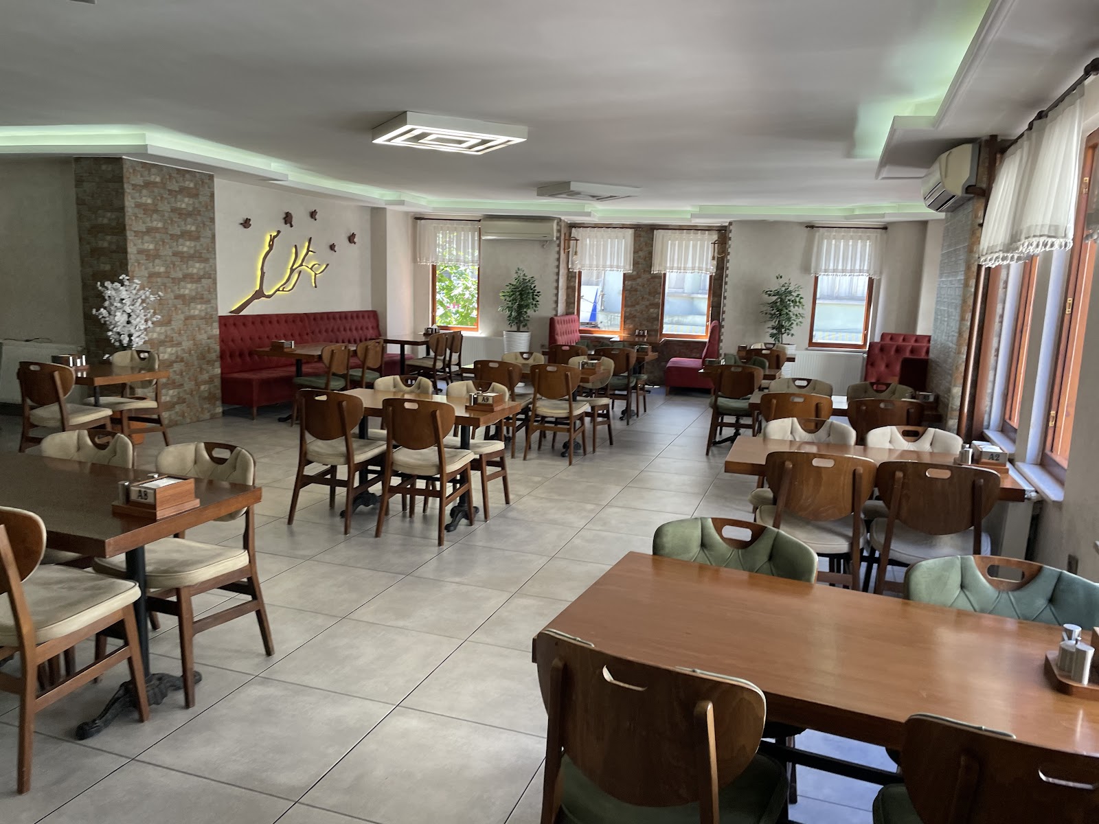 Tat's Restoran — fotoğraf