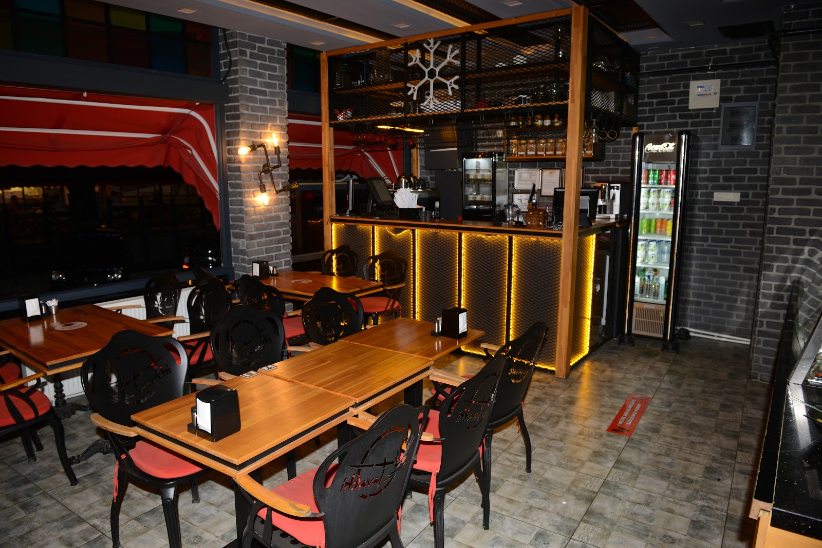 Tavachi Cafe & Restaurant — fotoğraf