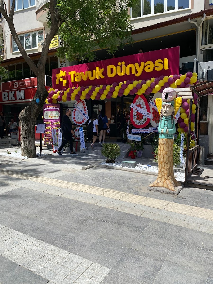 Tavuk Dünyası İstasyon Caddesi — fotoğraf
