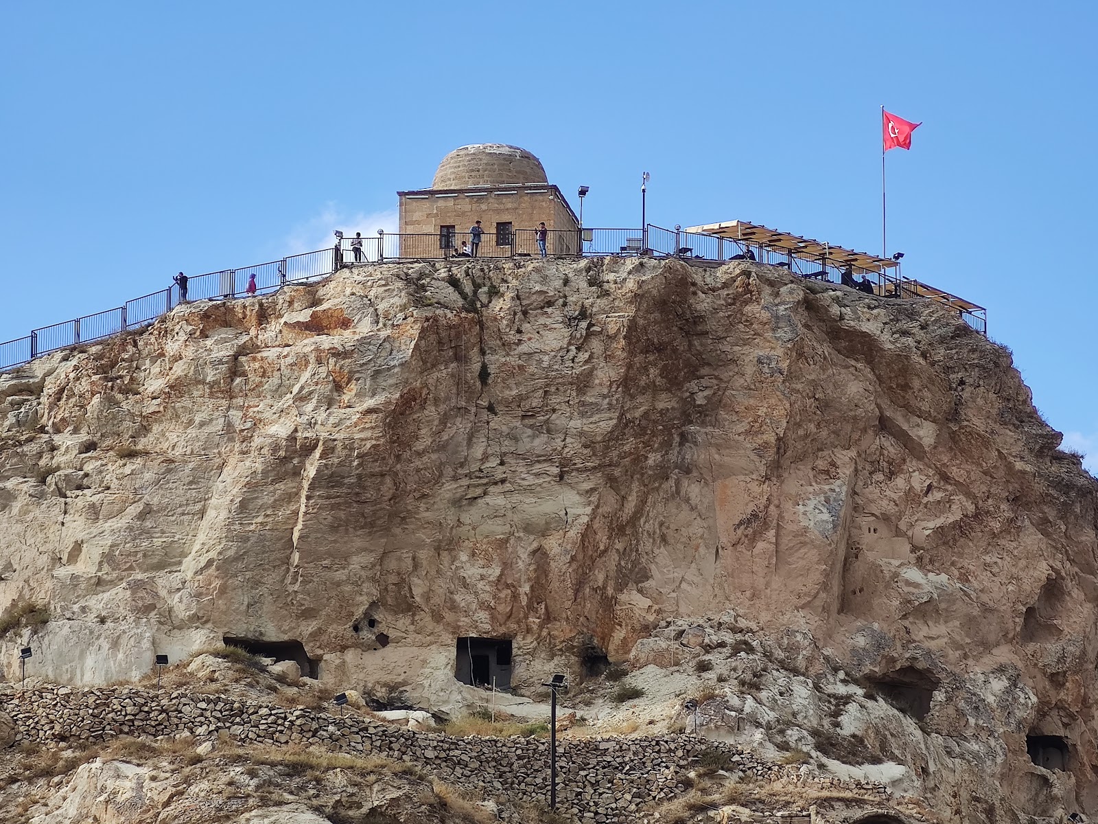 Temenni Tepesi — fotoğraf