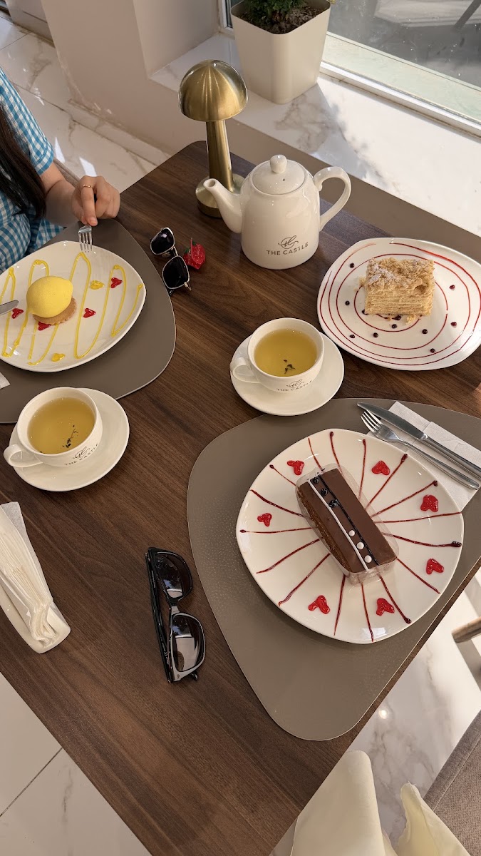 The Castle Patisserie — fotoğraf 3