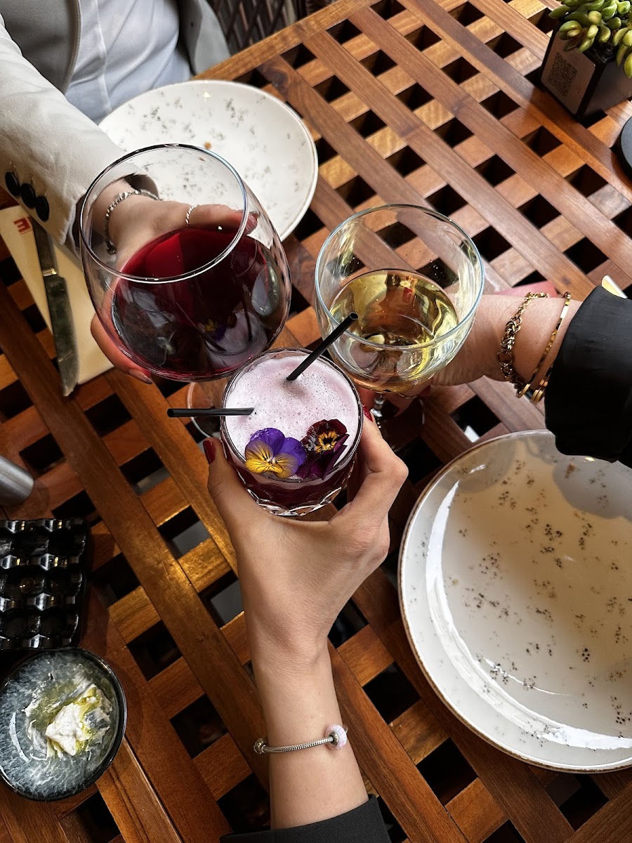 The ONE Brasserie — fotoğraf 2