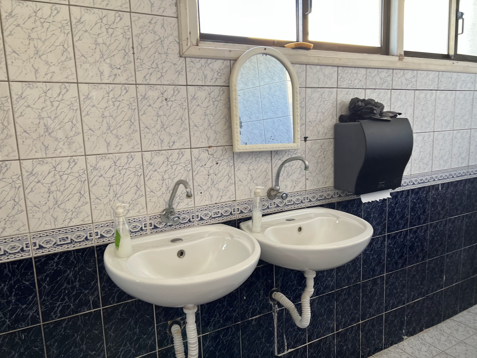 Theresa Hotel at Karpaz & restaurant — photo 4