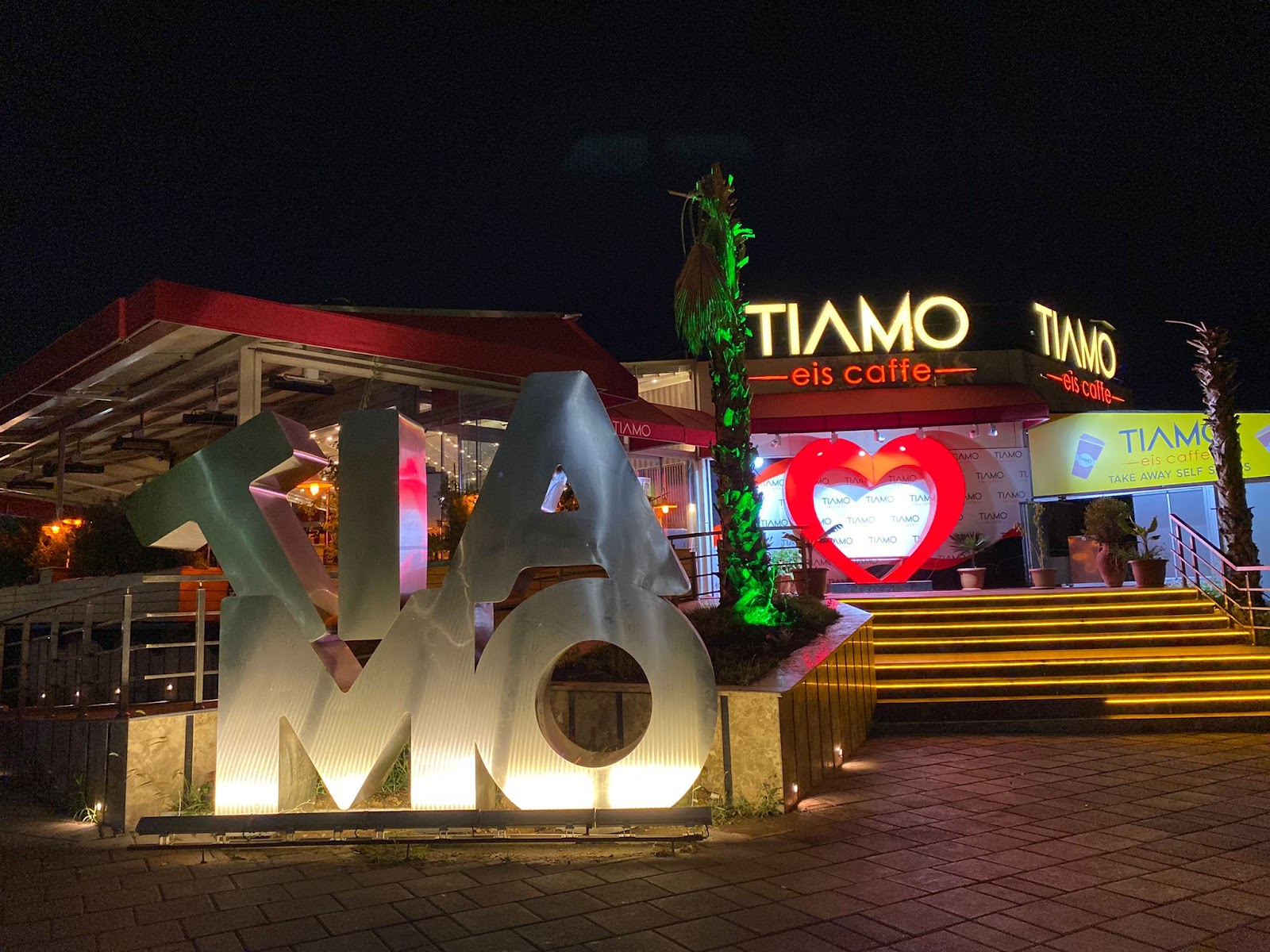 Tiamo Eis Caffe - Malatya Cafe - Restaurant - Kahvaltı - Pizza - Dondurma - Canlı Müzik — fotoğraf 7
