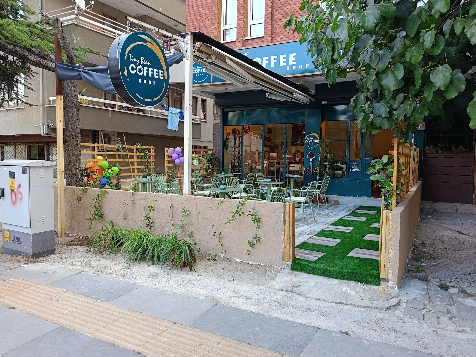 Tinybean Coffee Shop — photo