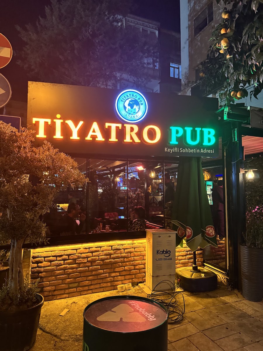 Tiyatro cafe Pub Dart Club — photo