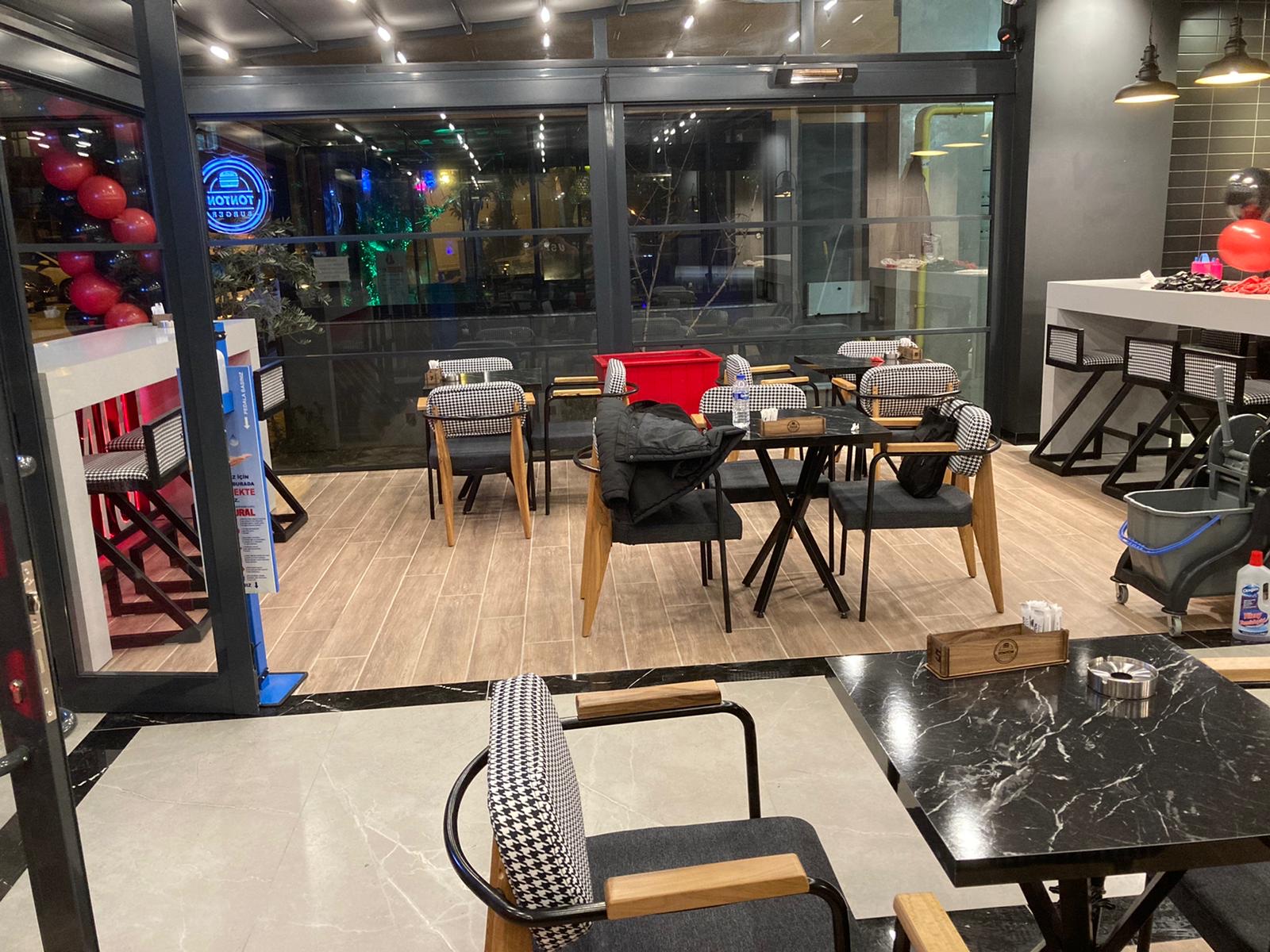 Tonton Burger & Fried Chicken — fotoğraf 3