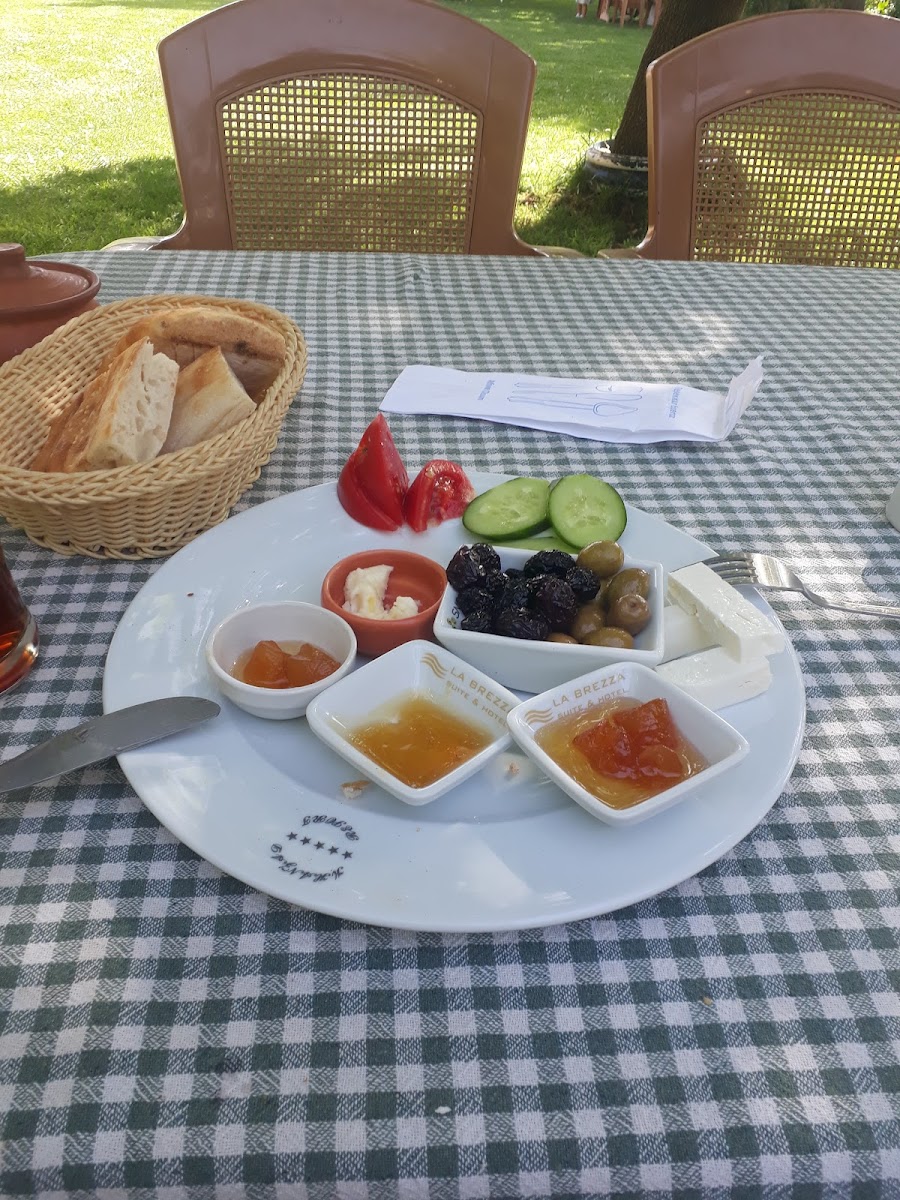 Banaz Toprak Ana Kır Sofrası -banaz köy kahvaltısı -banaz gözleme — fotoğraf 3