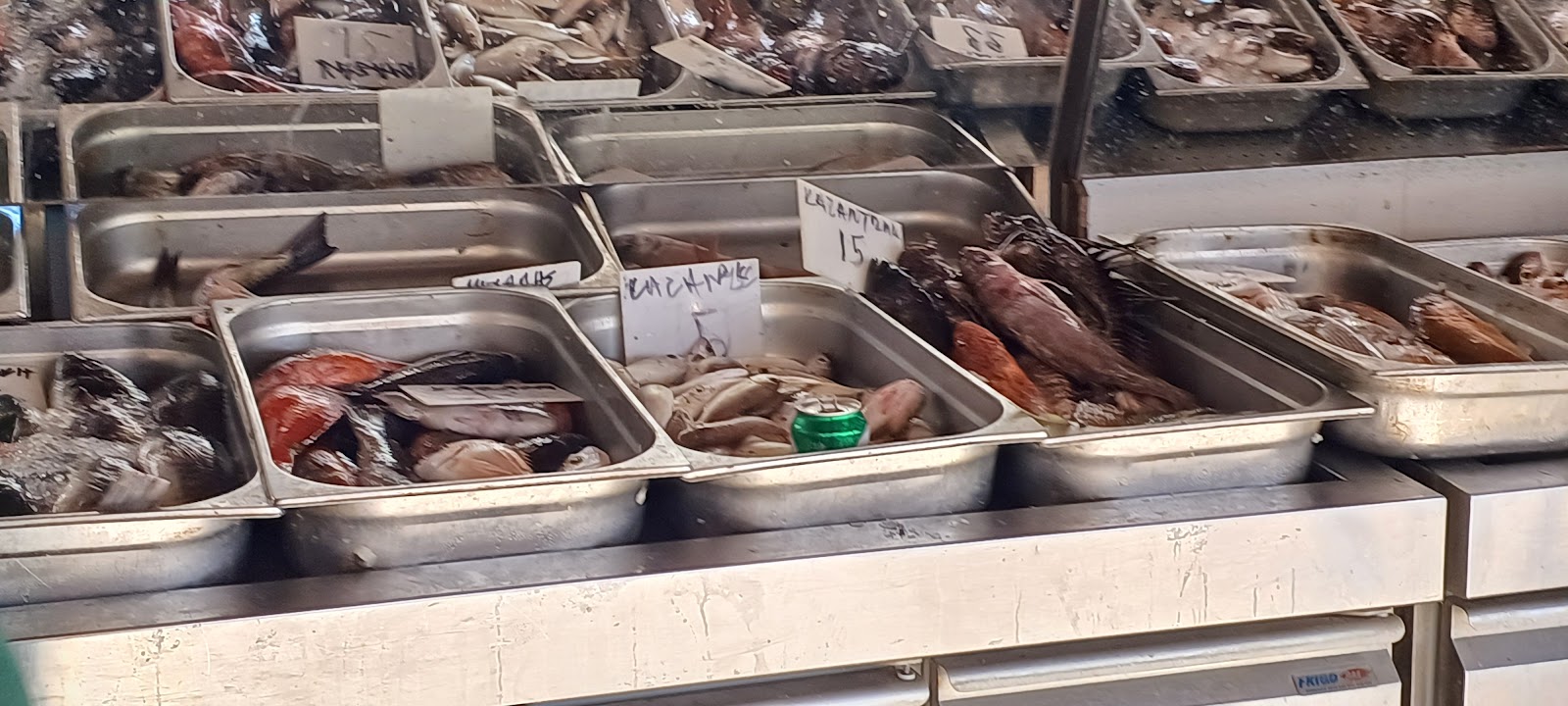 Traditional seafood market — photo 4