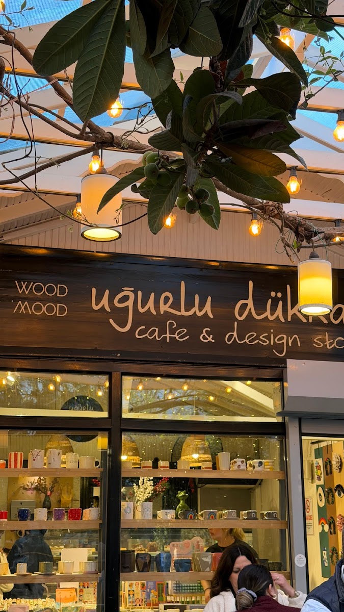 Uğurlu Dükkan — fotoğraf 2