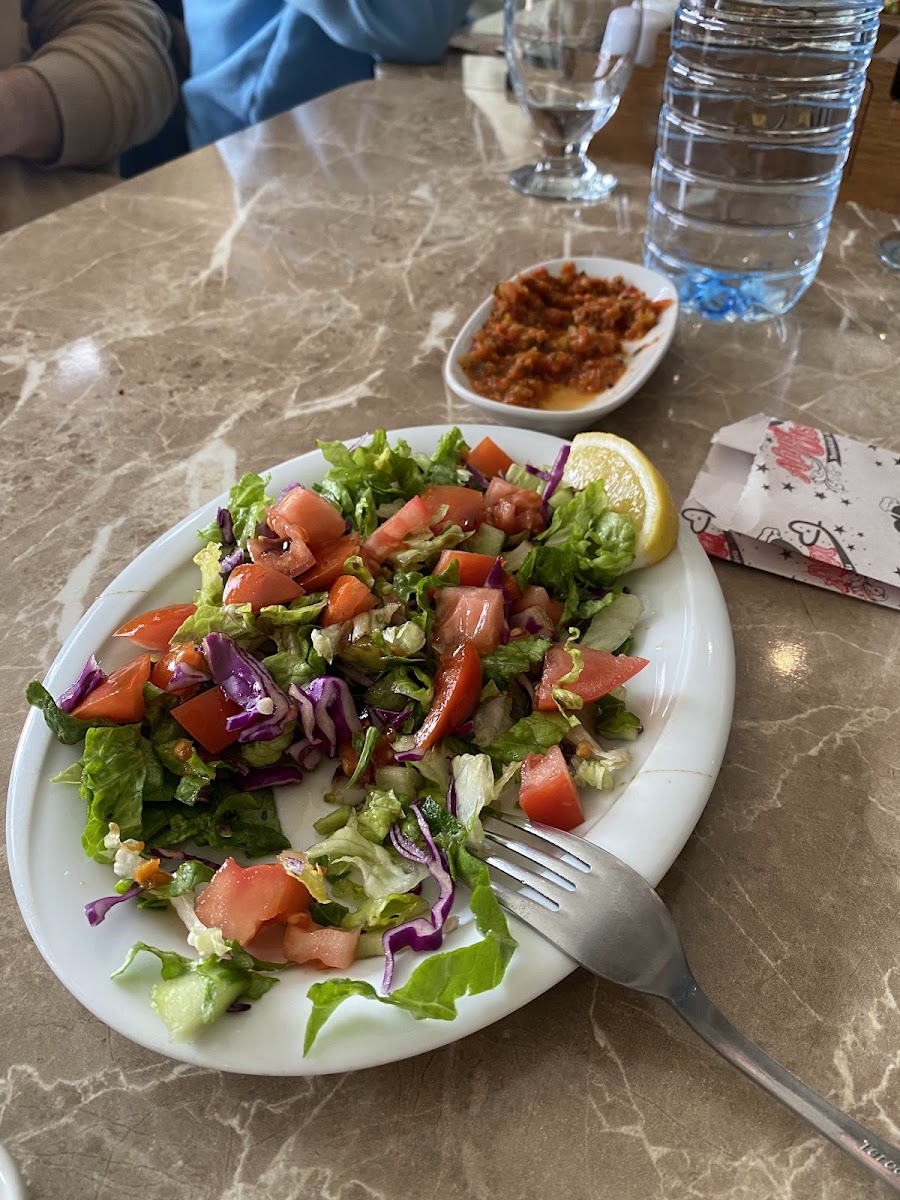 Uğurlu Restoran — fotoğraf 2