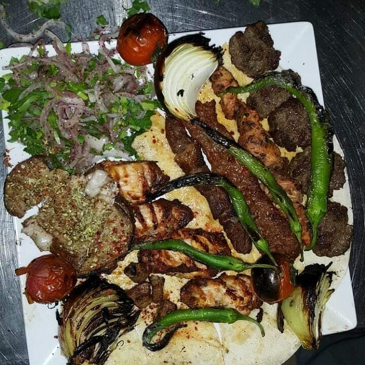 Uluborlu Şöhret Kebap kokoreç Dürümcü — photo 2
