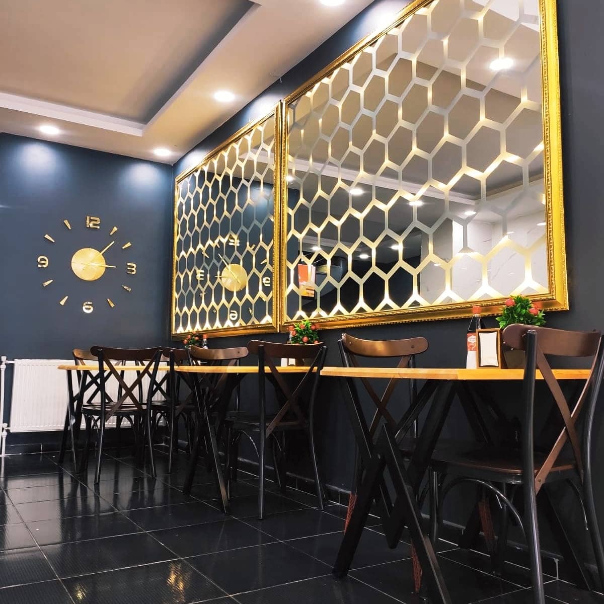 Ünlü Dağkapı çiğköftecisi Ekrem usta Bingöl şubesi — fotoğraf 3