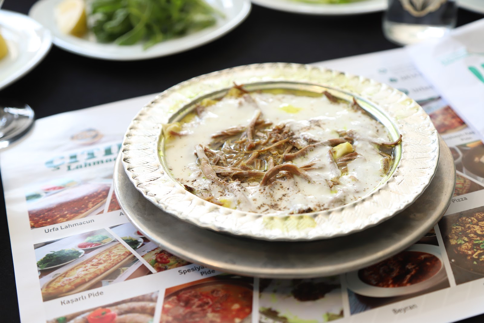 Urfa Çıtır Lahmacun Pide ve Kelle Paça — fotoğraf 9