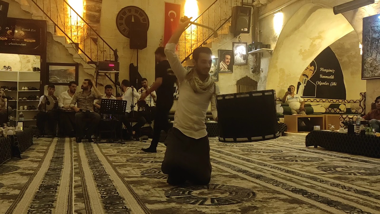 Urfam Konukevi Sıra Gecesi Konaklama Otel - Kadir EMEK — fotoğraf 3