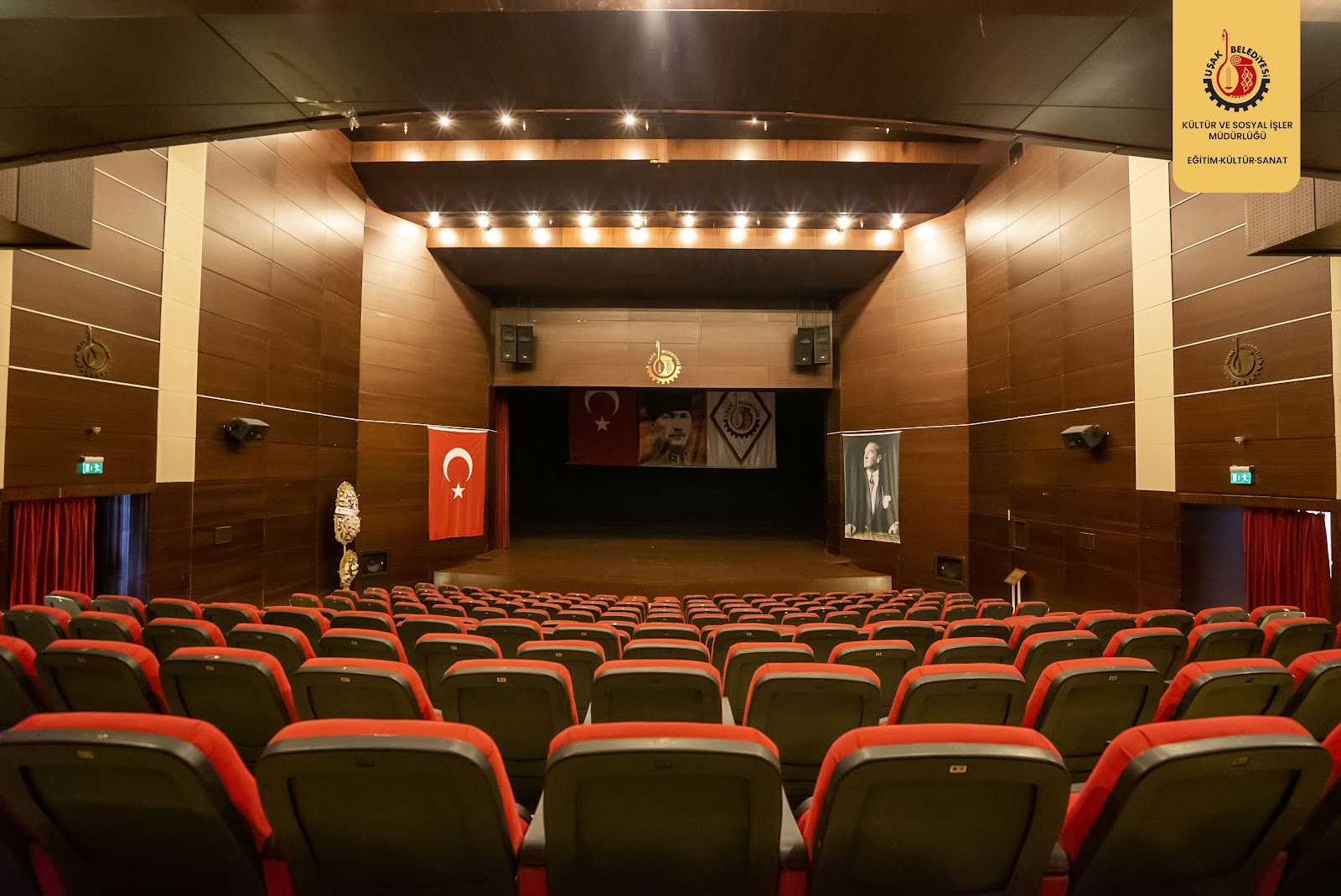 Uşak Belediyesi Atatürk Kültür Merkezi — fotoğraf 6