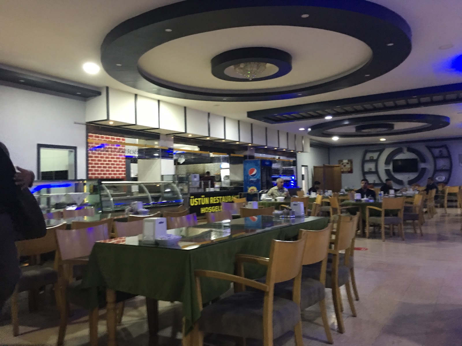 ÜSTÜN RESTURANT DİNLENME TESİSLERİ — fotoğraf 4