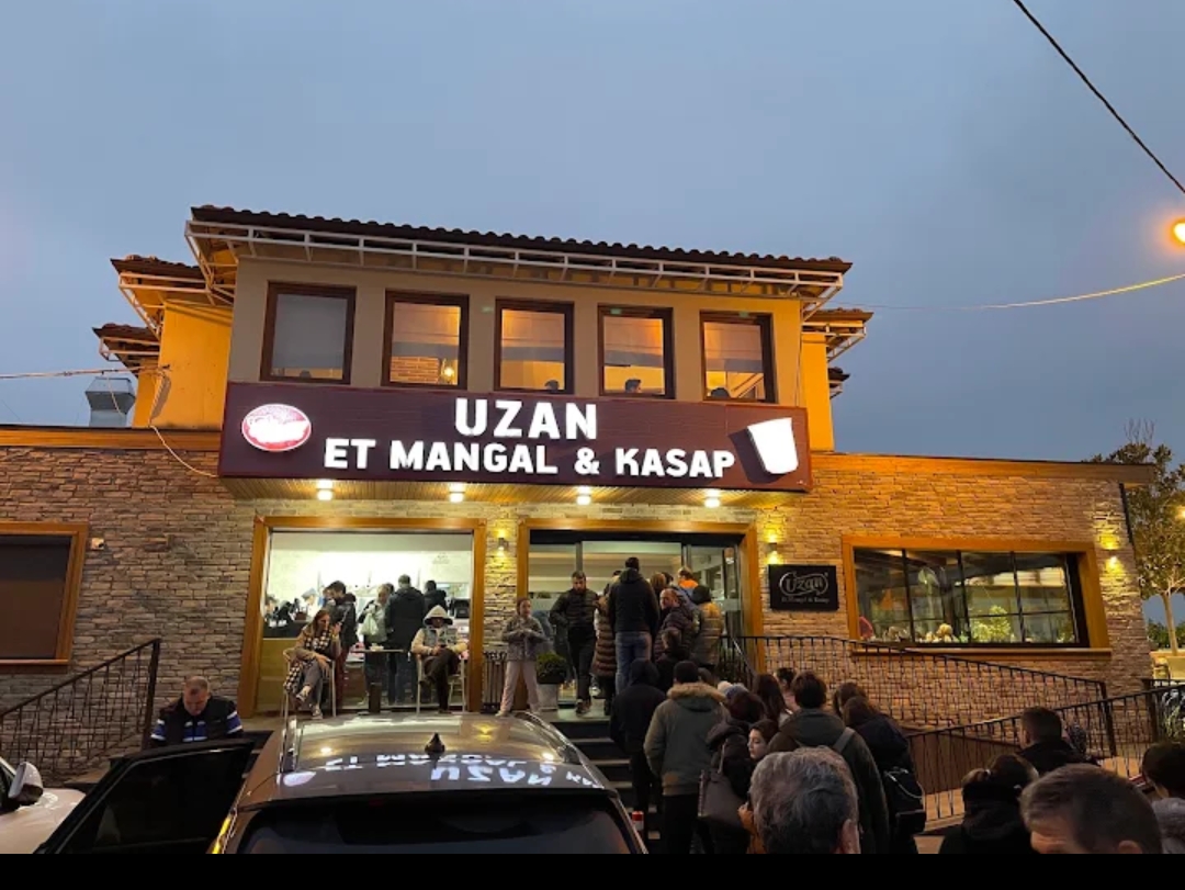 Uzan Et Mangal — photo