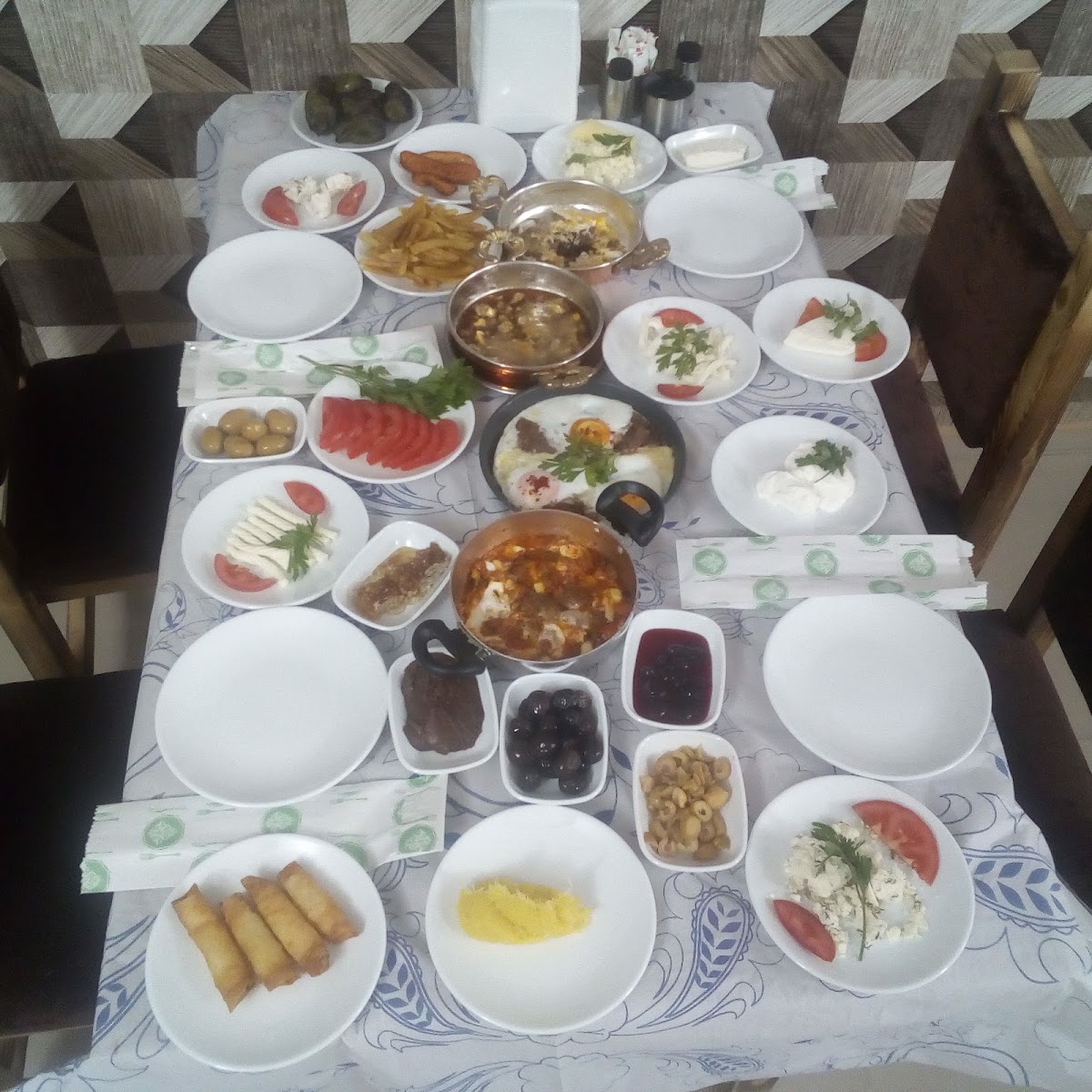 Van Menemen ve Kahvaltı Salonu metin demirhan Kahta — photo 4