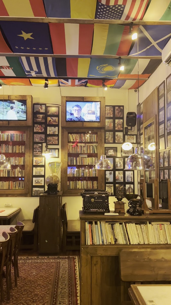 Varuna Gezgin Cafe - Antalya - Kaleiçi — fotoğraf 3