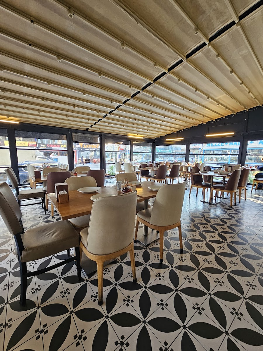 Vedat İşkembe Salonu — fotoğraf 2