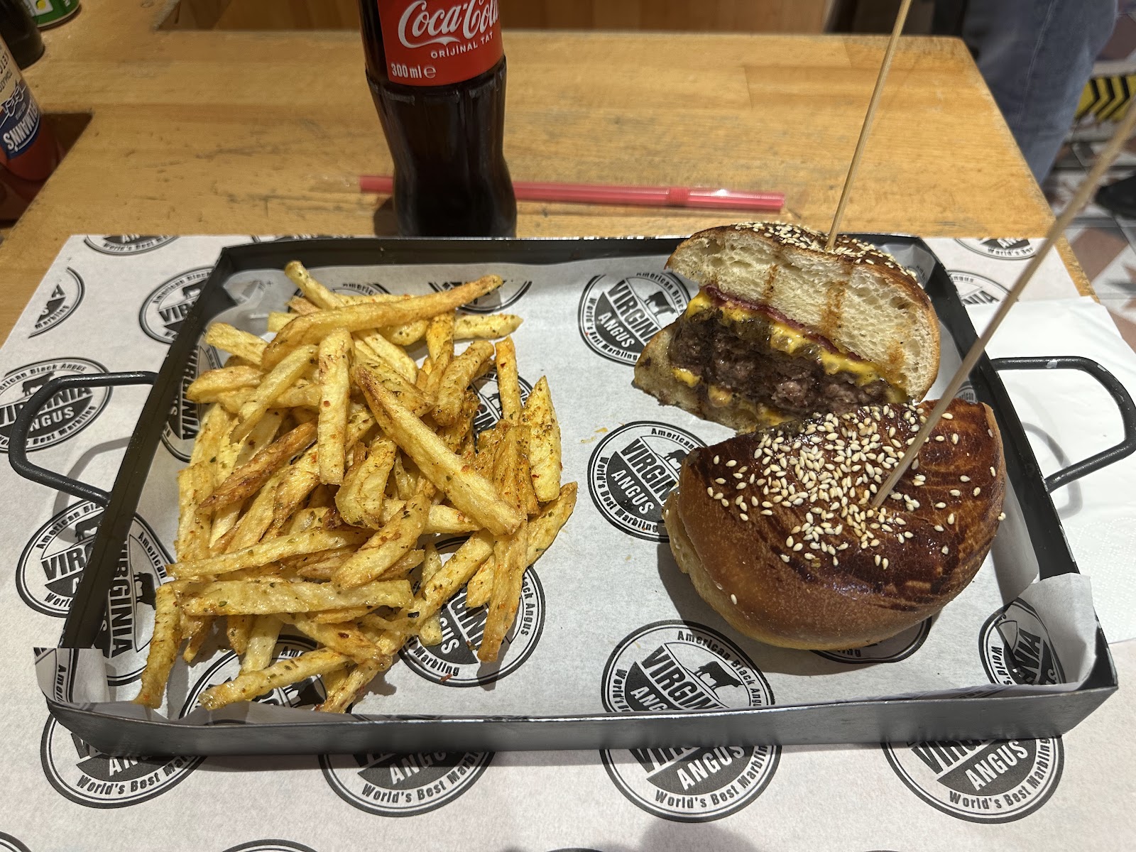 Virginia Angus — photo 2