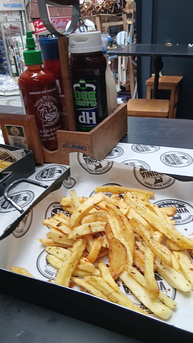 Virginia Angus — photo 9