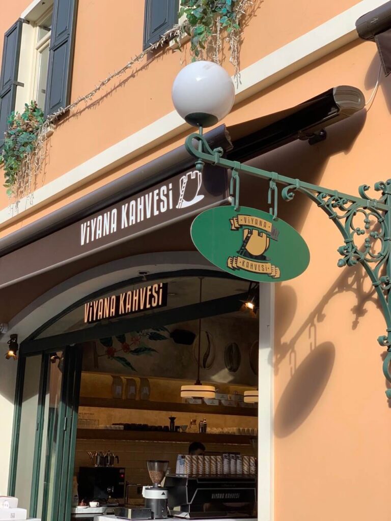 Viyana Kahvesi Narmanlı Han — fotoğraf 1