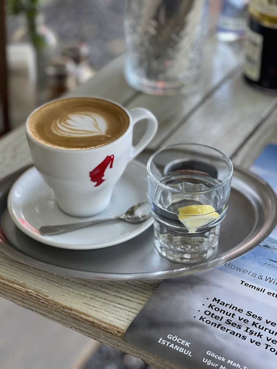 West Cafe Bistro — fotoğraf 10