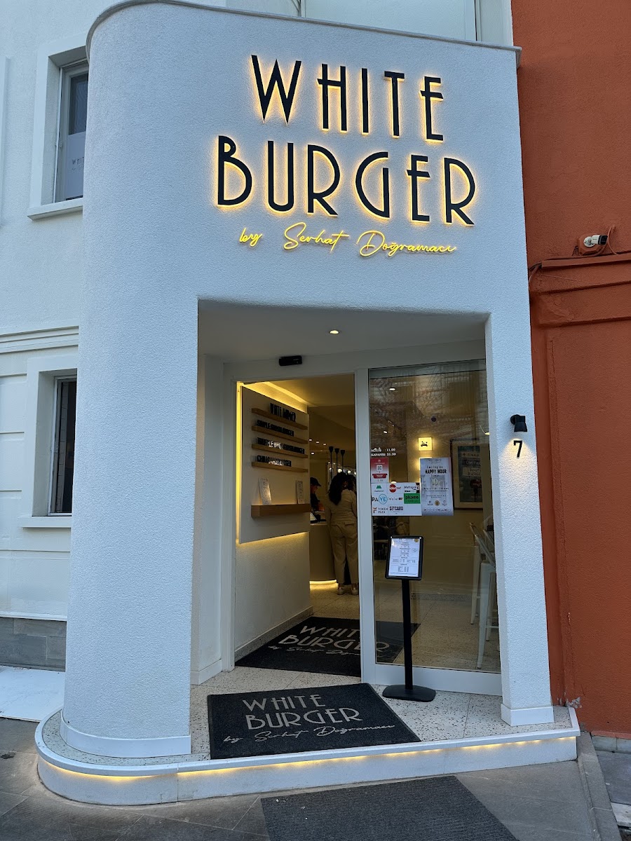White Burger By Serhat Doğramacı Ankara Ümitköy — fotoğraf 2